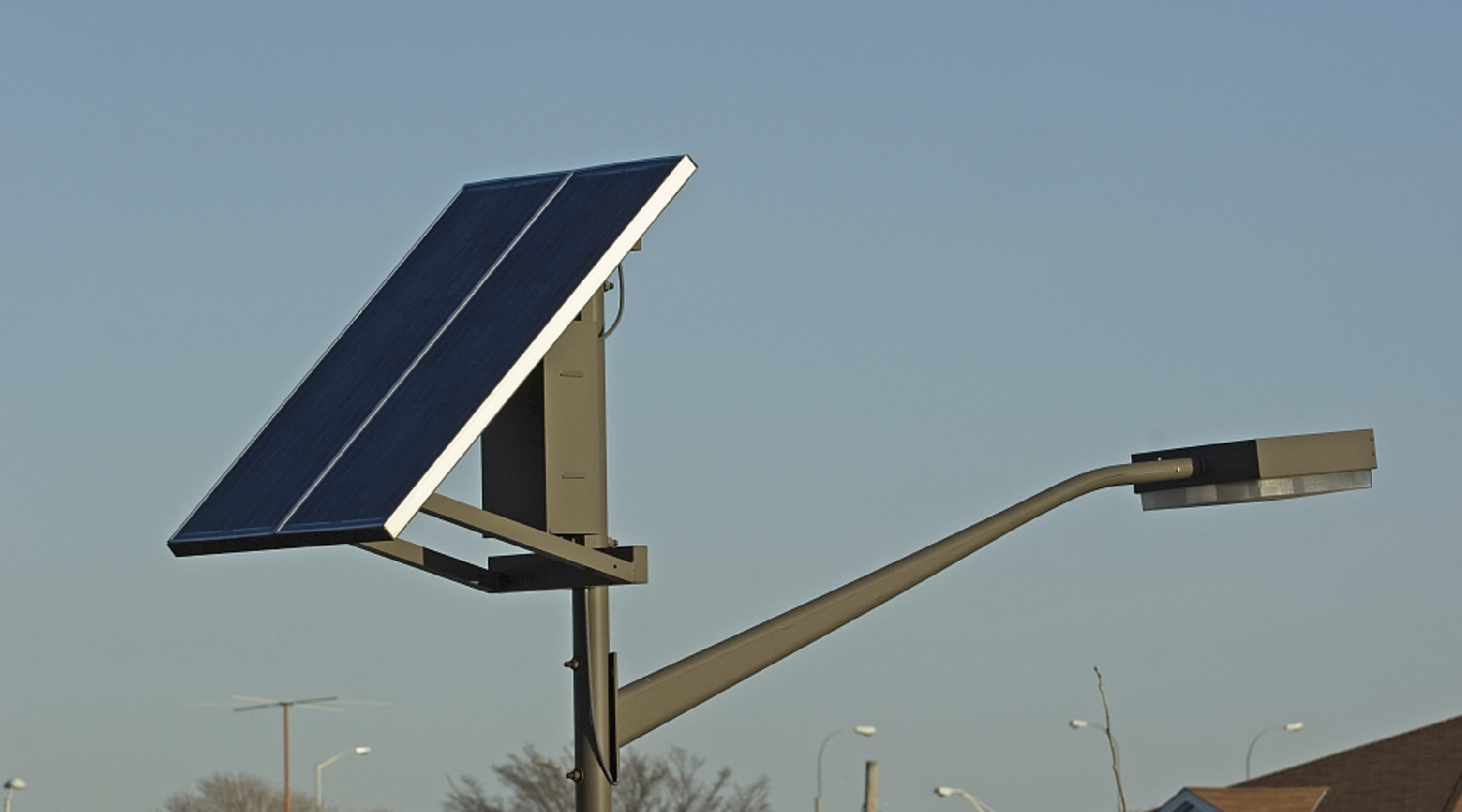 为什么要使用太阳能路灯？？